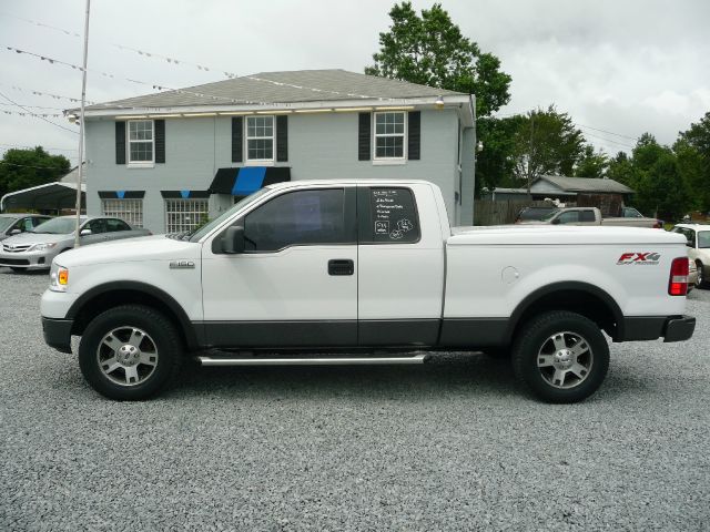 2005 Ford F150 XLT Supercrew Short Bed 2WD