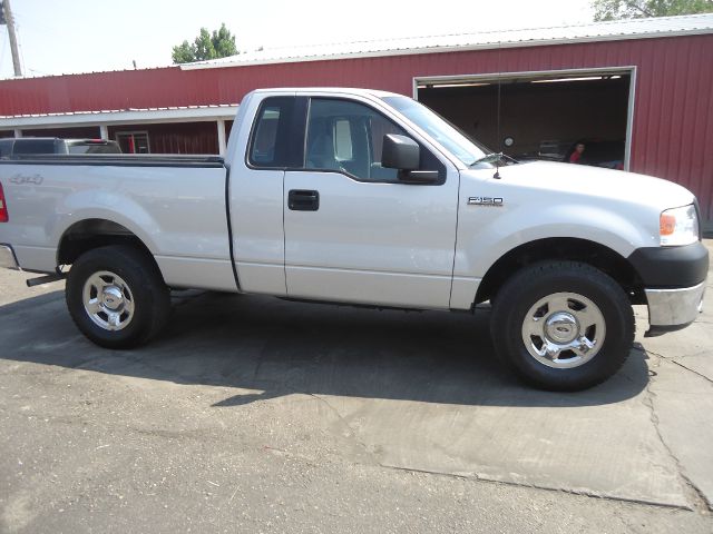 2006 Ford F150 Crew Cab Short Box 2-wheel Drive SLE