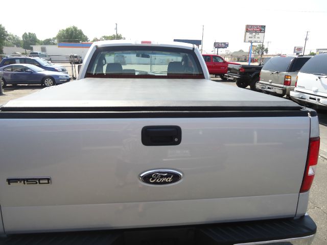 2006 Ford F150 Crew Cab Short Box 2-wheel Drive SLE
