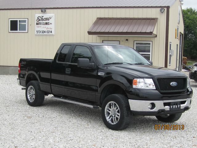 2006 Ford F150 XL 2WD Reg Cab