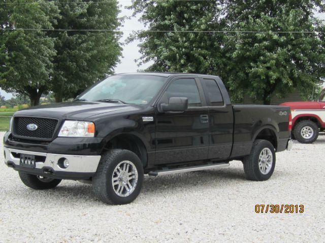 2006 Ford F150 XL 2WD Reg Cab