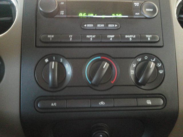 2006 Ford F150 XL 2WD Reg Cab