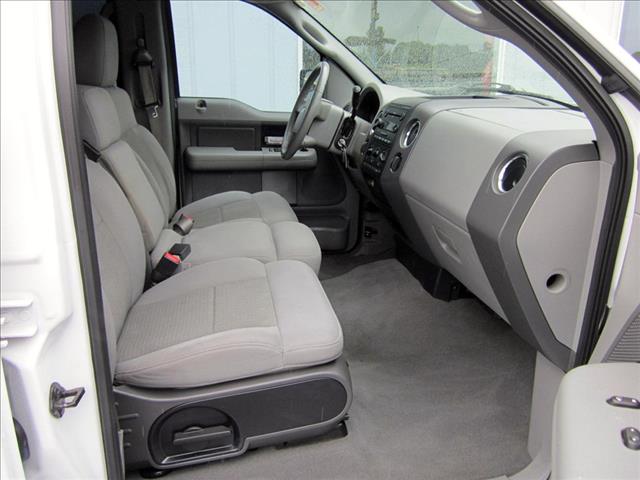 2006 Ford F150 4dr Sdn Touring Signature RWD