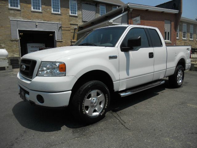 2006 Ford F150 XLT Supercrew Short Bed 2WD