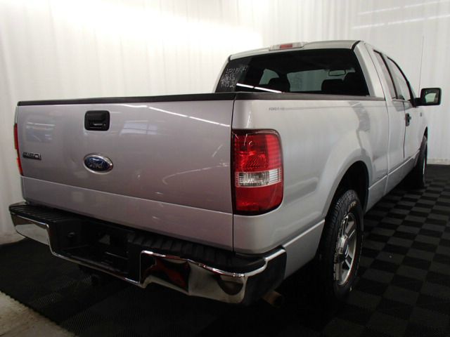 2006 Ford F150 XLT Supercrew Short Bed 2WD