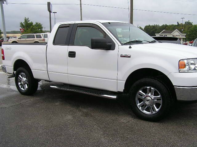 2006 Ford F150 LT Crew Cab