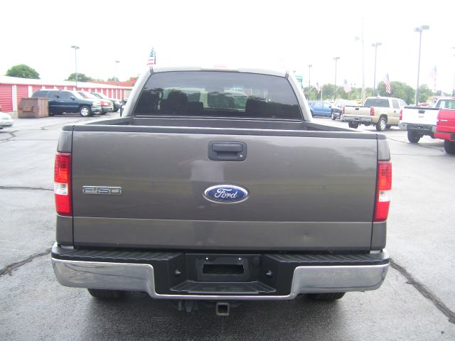 2006 Ford F150 SL Short Bed 2WD