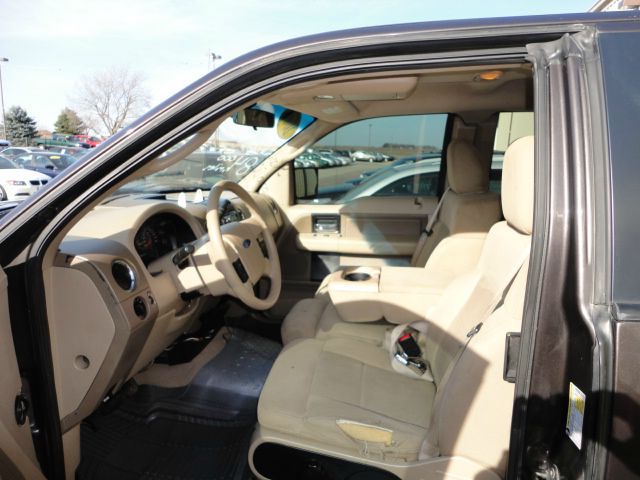 2006 Ford F150 XL 2WD Reg Cab