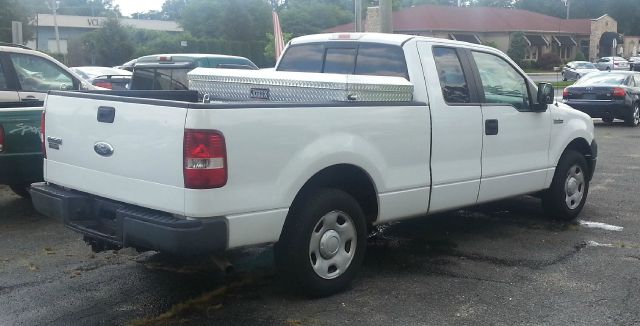 2006 Ford F150 4-door Sedan