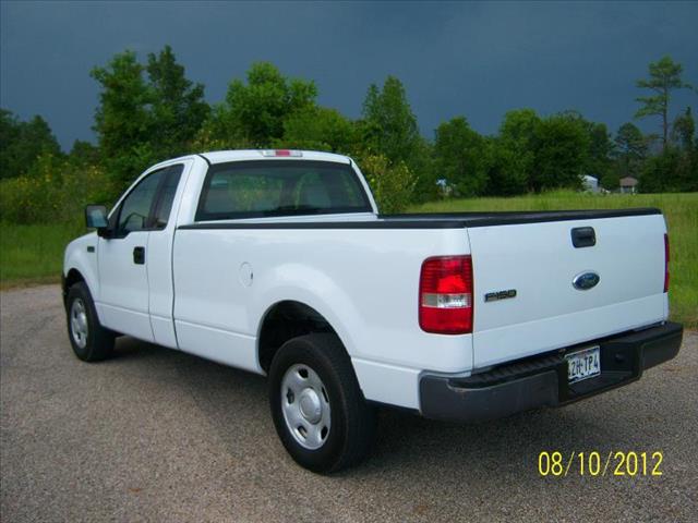 2006 Ford F150 Crew Cab Short Box 2-wheel Drive SLE