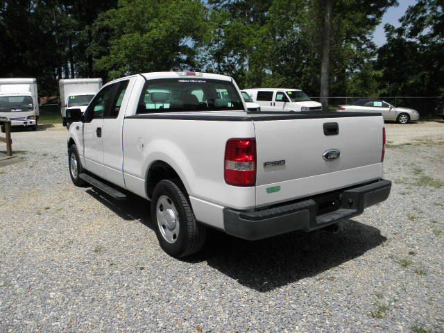 2006 Ford F150 SLE- 4X4