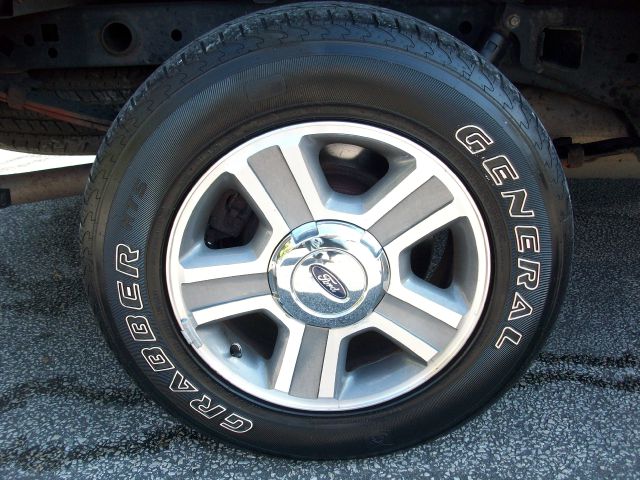 2006 Ford F150 XLT Supercrew Short Bed 2WD