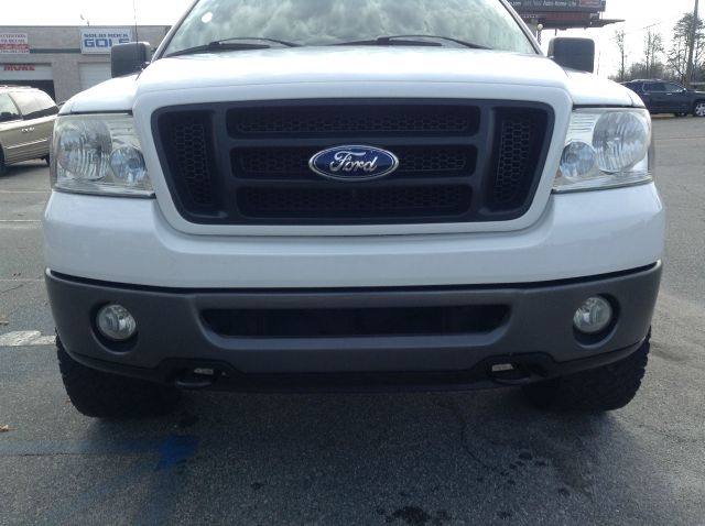 2006 Ford F150 2.4T A SR 4dr Sdn Auto W/sunro