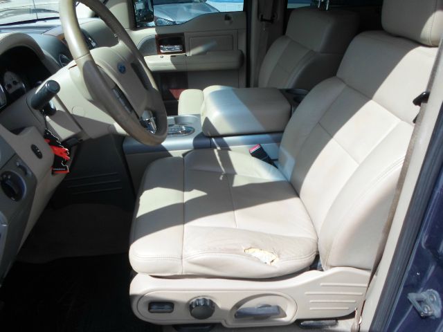 2006 Ford F150 Club Cab 131 WB