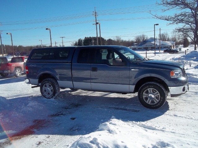 2006 Ford F150 XL 2WD Reg Cab