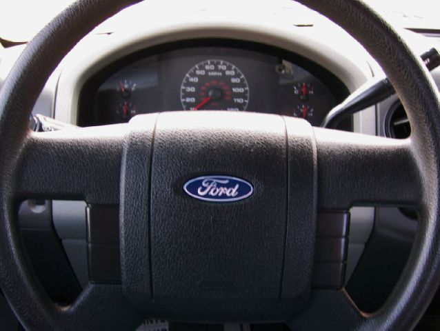 2006 Ford F150 LX V6 Coupe