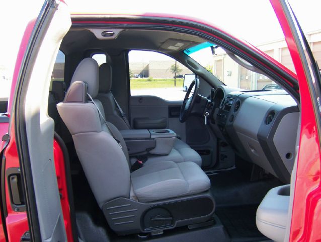 2006 Ford F150 LX V6 Coupe