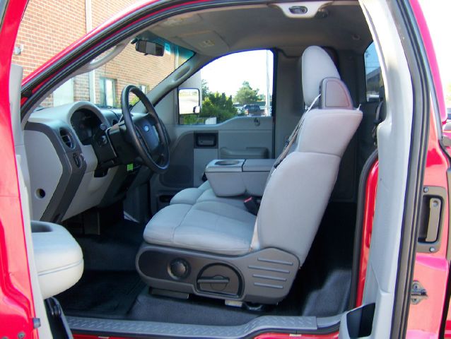 2006 Ford F150 LX V6 Coupe