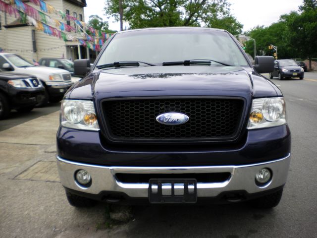 2006 Ford F150 XL 2WD Reg Cab