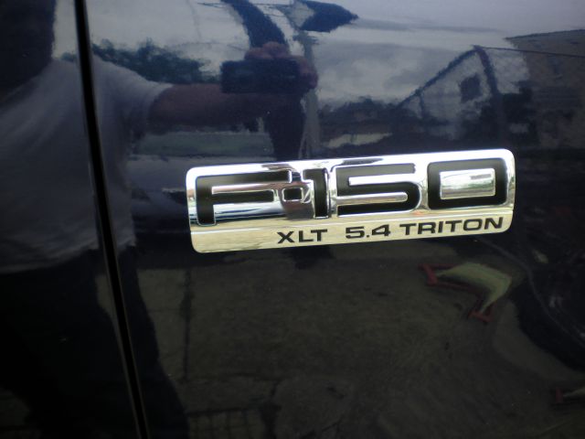 2006 Ford F150 XL 2WD Reg Cab