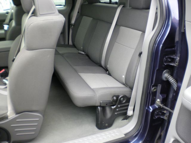 2006 Ford F150 XL 2WD Reg Cab