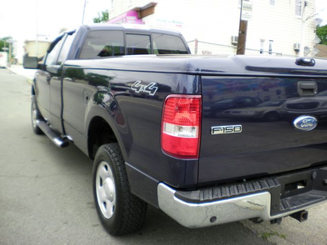 2006 Ford F150 XL 2WD Reg Cab