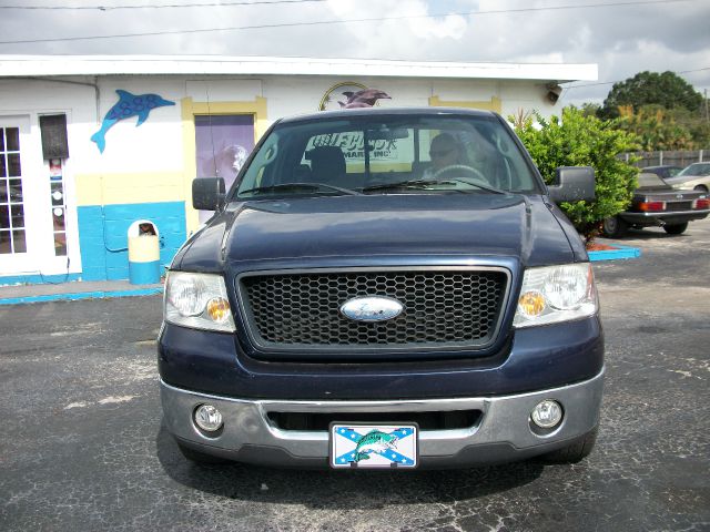 2006 Ford F150 4dr Sdn W/1sa Ltd Avail Sedan