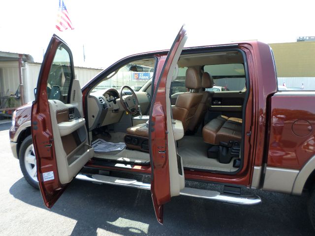 2006 Ford F150 XLT Crew 4x4 (marshalltown)