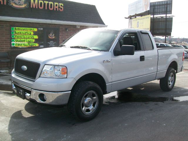 2006 Ford F150 XL 2WD Reg Cab