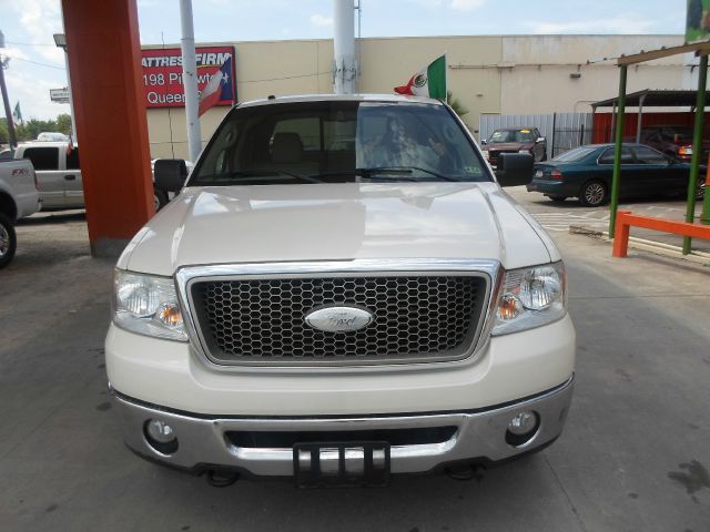 2007 Ford F150 XLT Supercrew Short Bed 2WD