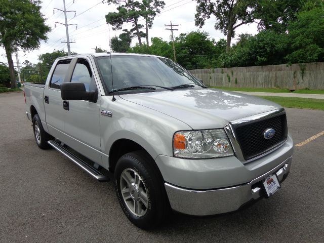 2007 Ford F150 SL Short Bed 2WD
