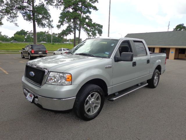 2007 Ford F150 SL Short Bed 2WD