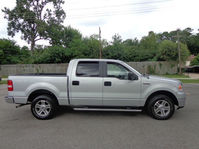 2007 Ford F150 SL Short Bed 2WD