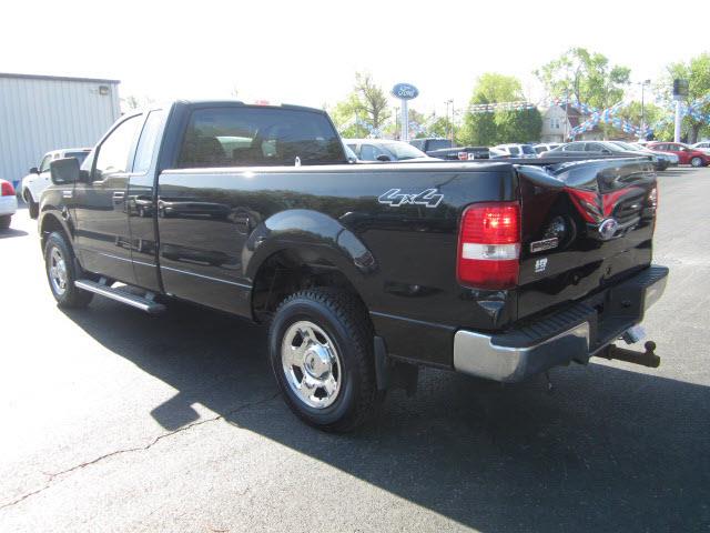 2007 Ford F150 1500- 8FT BED