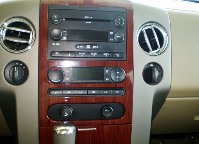 2007 Ford F150 XLT Supercrew Short Bed 2WD