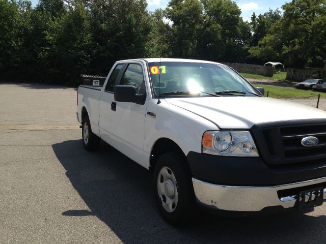 2007 Ford F150 SLE- 4X4