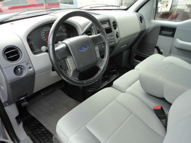 2008 Ford F150 4DR SDN CVT 3.5 SE W/roof