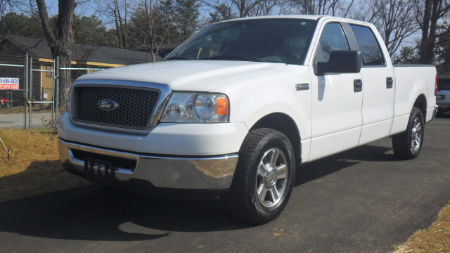 2008 Ford F150 SLT 1 Ton Dually 4dr 35