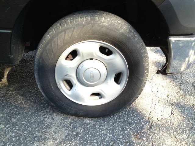 2009 Ford F150 AWD 4dr H4 AT