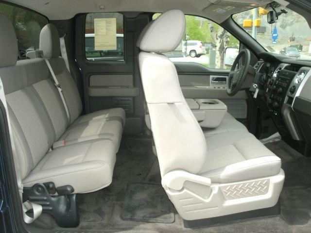 2010 Ford F150 LX V6 Coupe