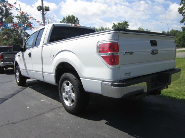 2010 Ford F150 AWD 4dr H4 AT