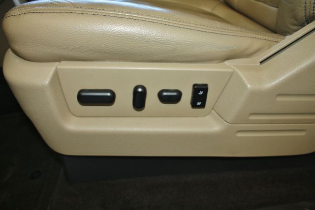 2010 Ford F150 XLT Supercrew Short Bed 2WD