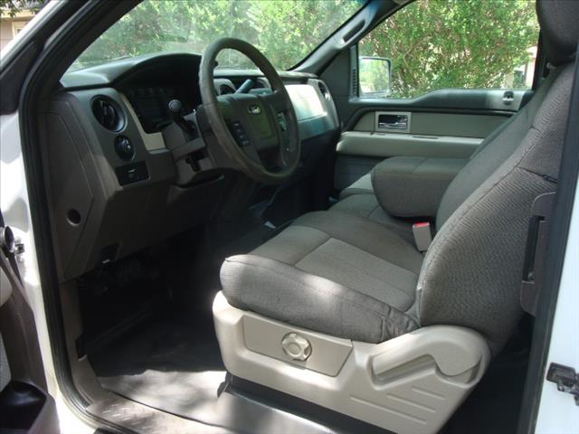 2010 Ford F150 REG CAB 119.