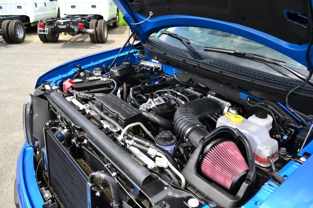 2013 Ford F150 Touring Plus Sedan 4D