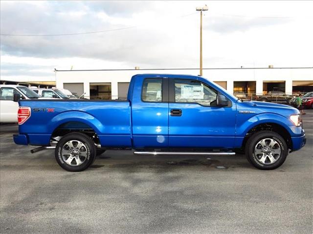 2013 Ford F150 SE ONE Owner Clean Carfax Van