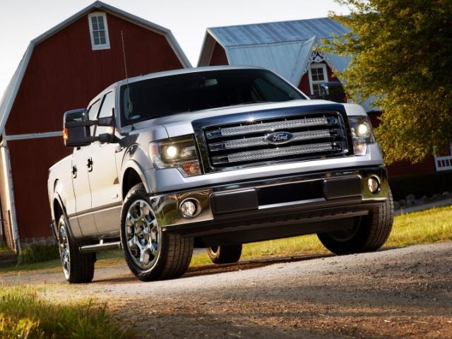2013 Ford F150 Quad Cab 140.5 WB 4WD SLT