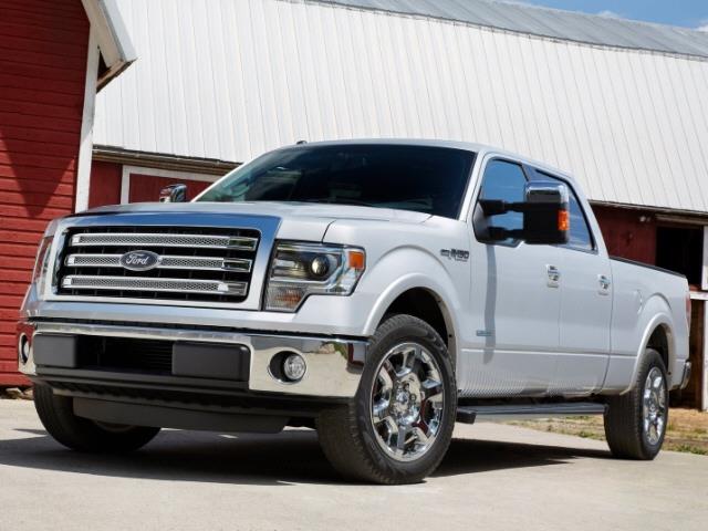 2013 Ford F150 Quad Cab 140.5 WB 4WD SLT