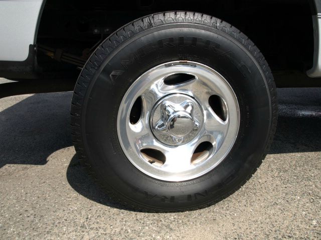 2004 Ford F150 Heritage Crew Cab Short Box 2-wheel Drive SLE