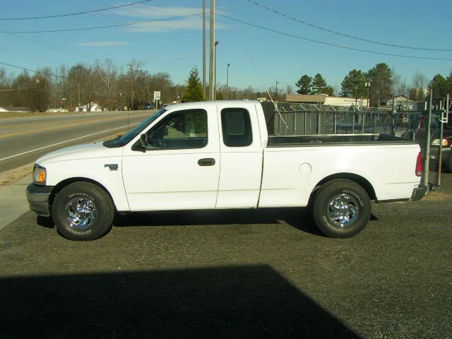 2004 Ford F150 Heritage SLE- 4X4