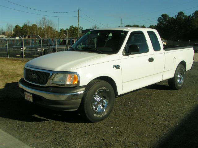 2004 Ford F150 Heritage SLE- 4X4